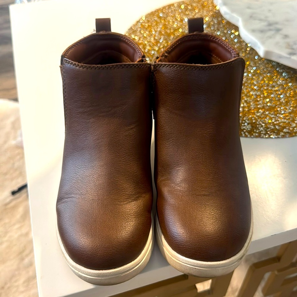 Kids boots